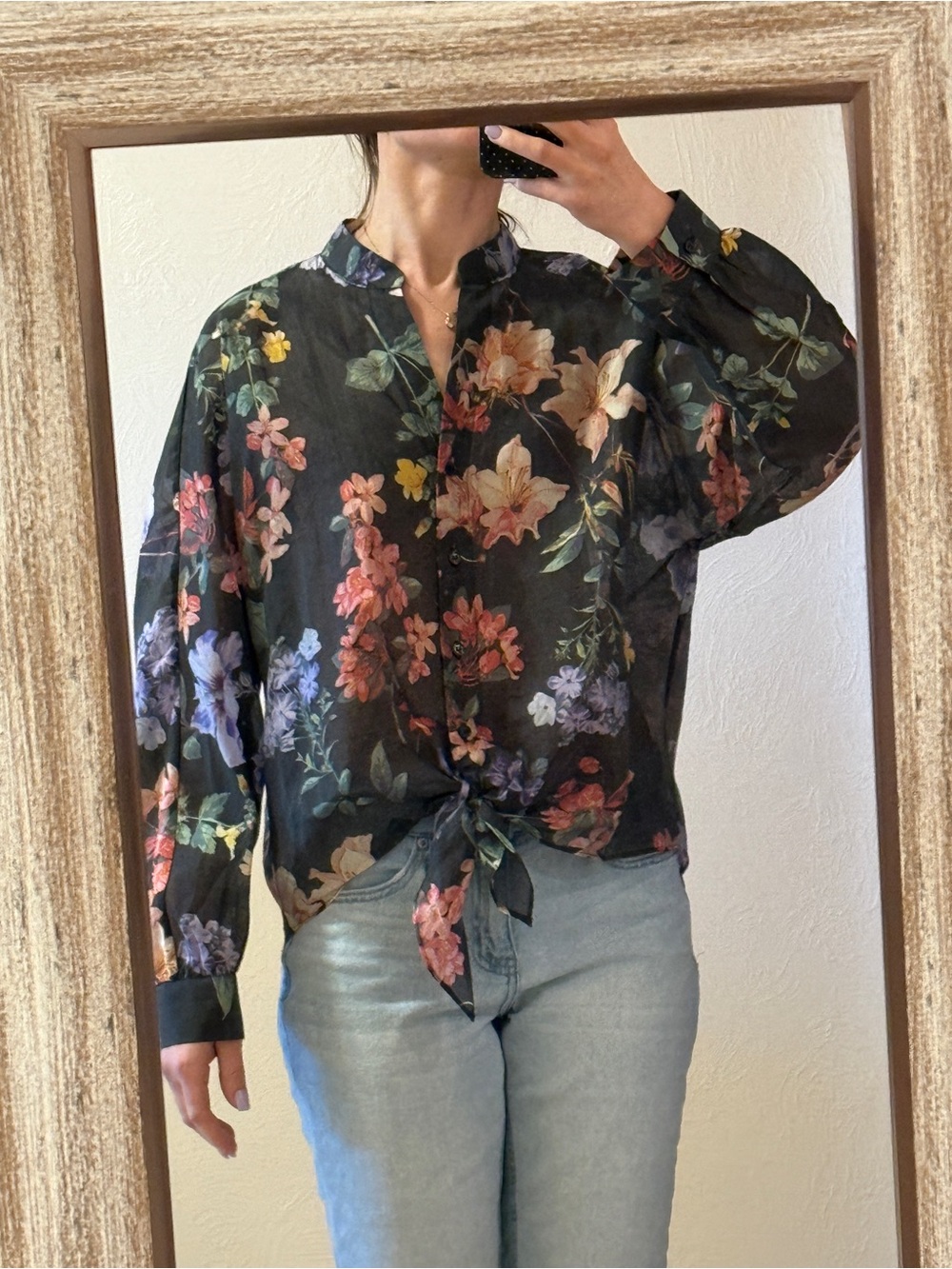 NWT Vince Camuto Floral Sheer Black Buttoned Up Knotted Top Blouse Size M